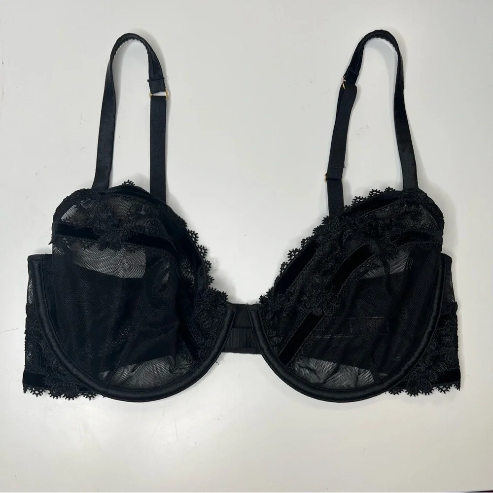 Victoria’s Secret Unlined Demi Bra - Picture 4 of 8